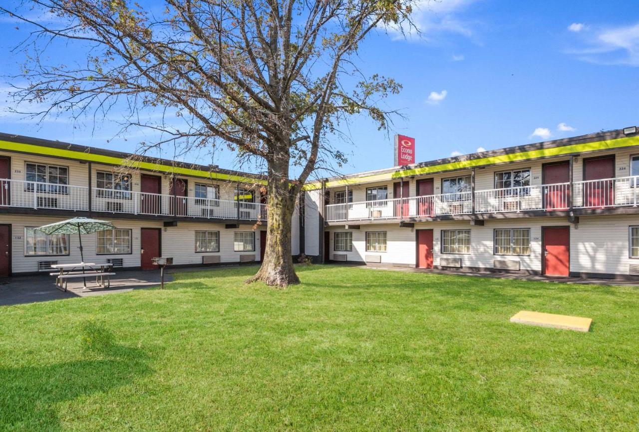 Econo Lodge Inn & Suites Terre Haute Exteriér fotografie
