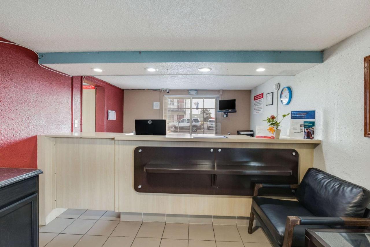Econo Lodge Inn & Suites Terre Haute Exteriér fotografie